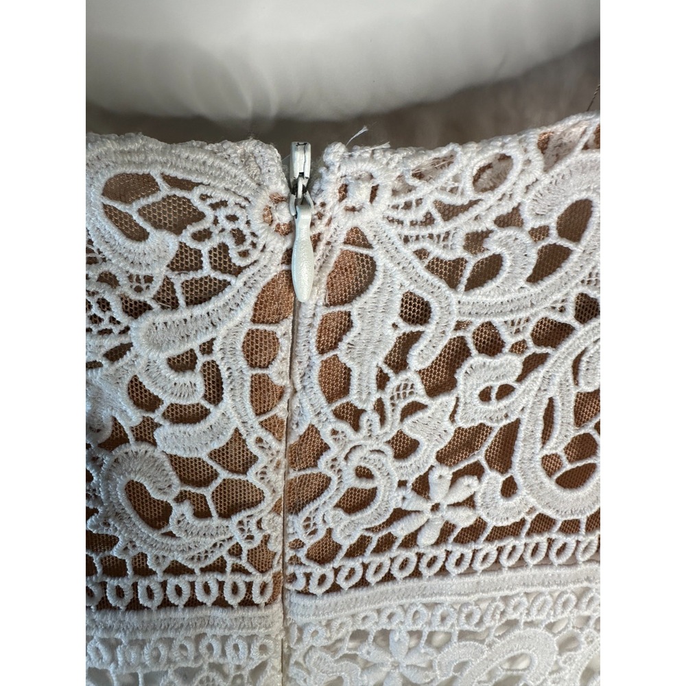 Lauren Ralph Lauren White Lace Bell Sleeve Shift Dress Sz 6 Floral Wedding Guest - Picture 9 of 13